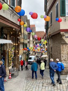 Tübingens Altstadt - Überbleibsel eines Festes