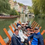 Einer der Stocherkähne