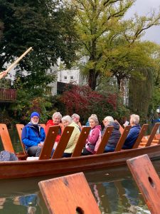 Der andere Stocherkahn